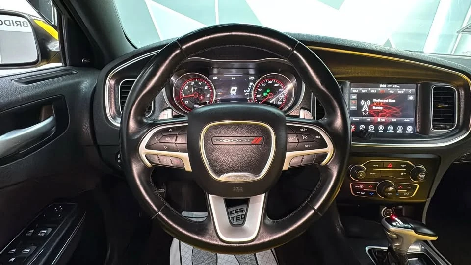 2017 Dodge Charger 7th Gen - Image 13 of 17
