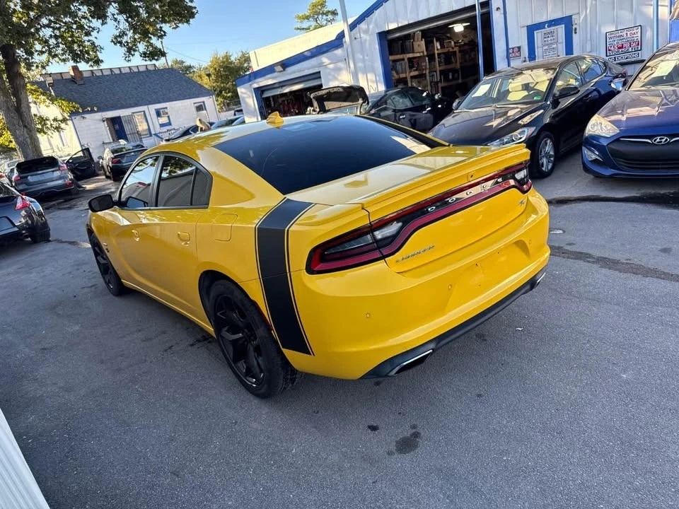 2017 Dodge Charger SRT & 392 7th Gen - Image 5 of 18