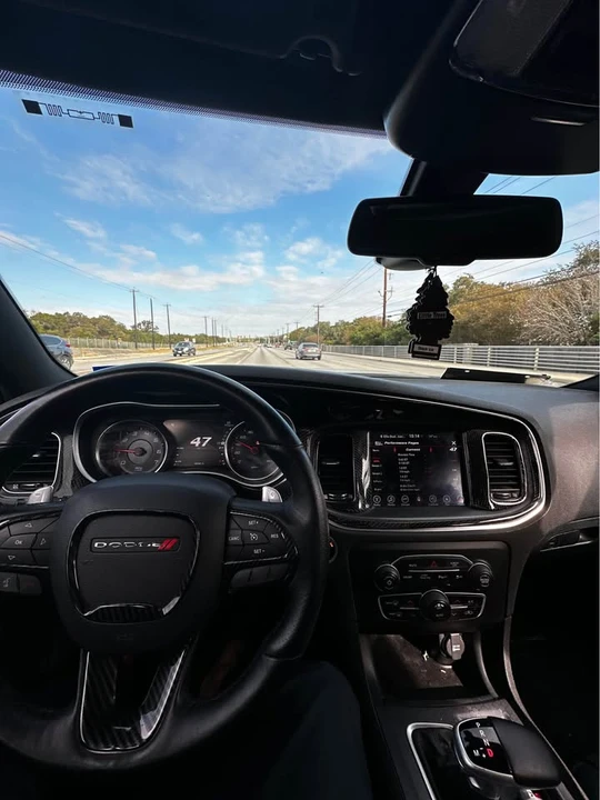 2017 Dodge Charger SRT & 392 7th Gen - Image 6 of 8