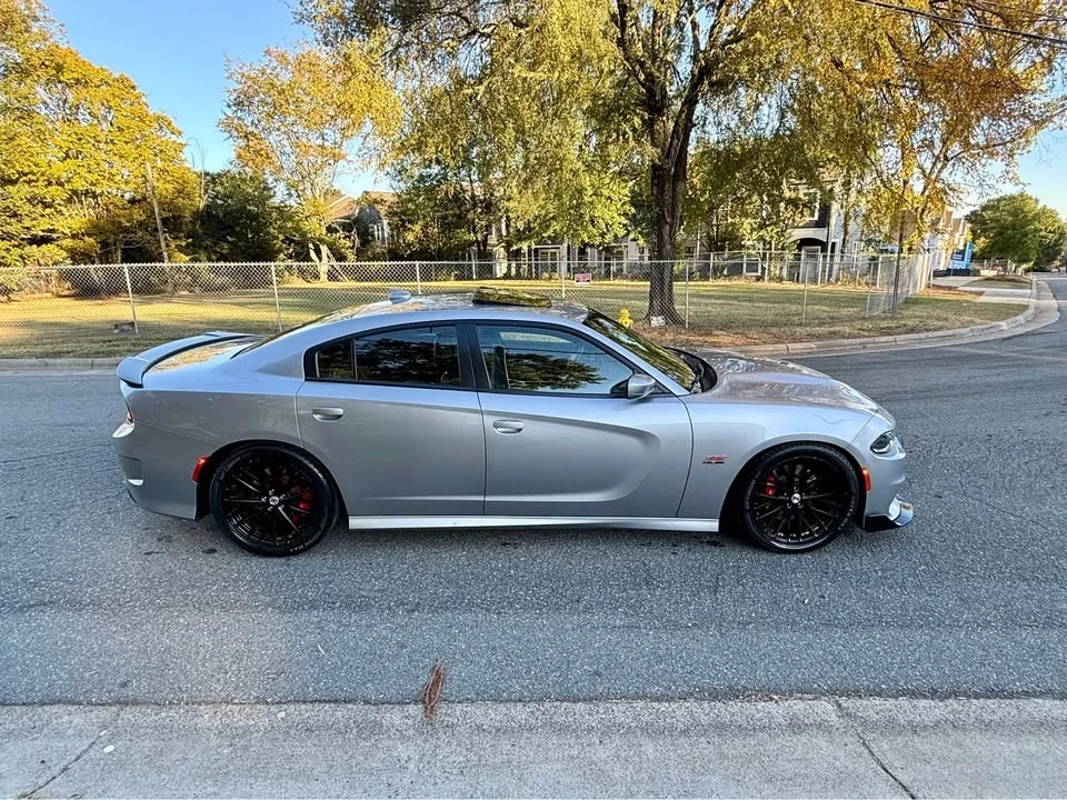 2017 Dodge Charger SRT & 392 7th Gen - Image 8 of 16