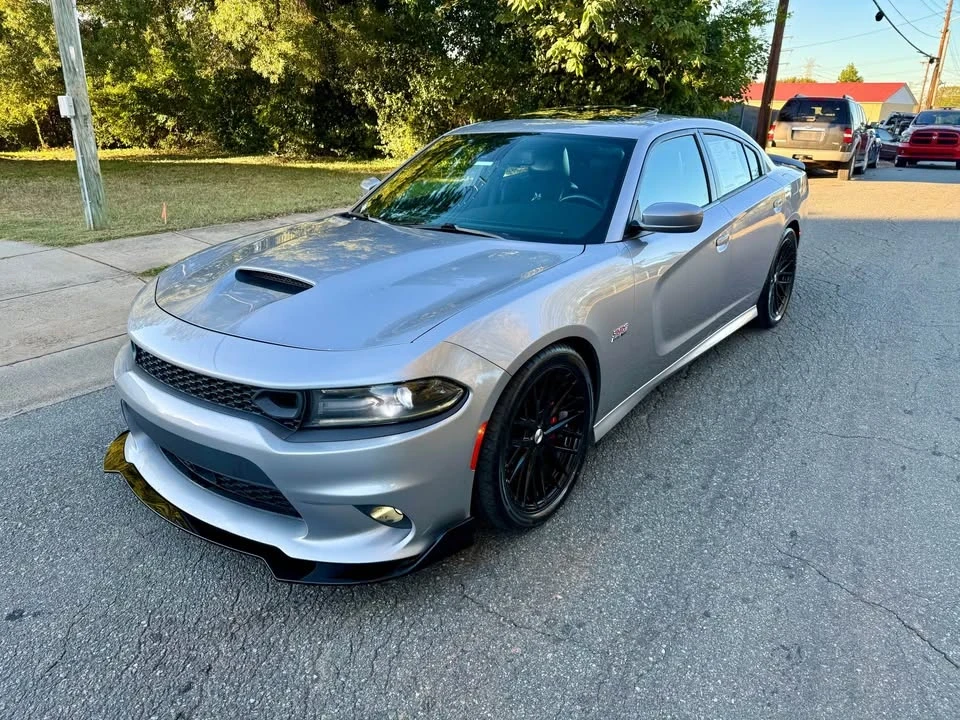 2017 Dodge Charger SRT & 392 7th Gen - Image 2 of 16