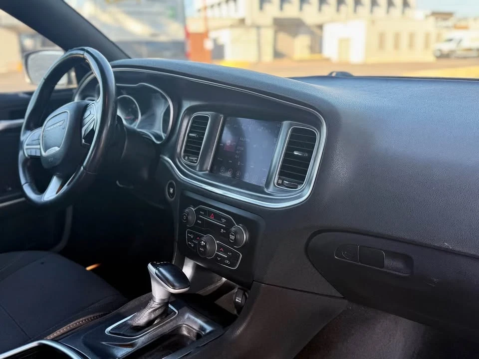 2017 Dodge Charger 7th Gen - Image 9 of 12