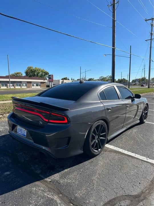 2017 Dodge Charger 7th Gen - Image 2 of 14