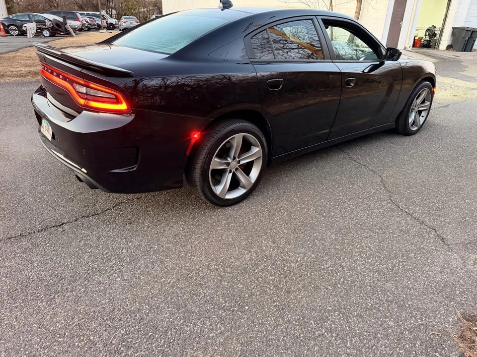 2017 Dodge Charger 7th Gen - Image 4 of 8