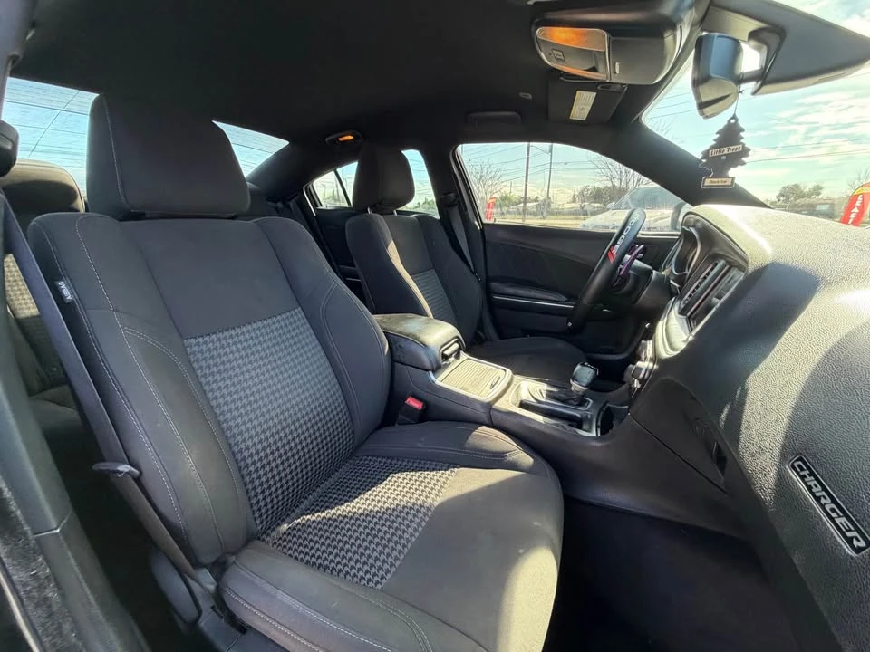 2017 Dodge Charger 7th Gen - Image 19 of 20