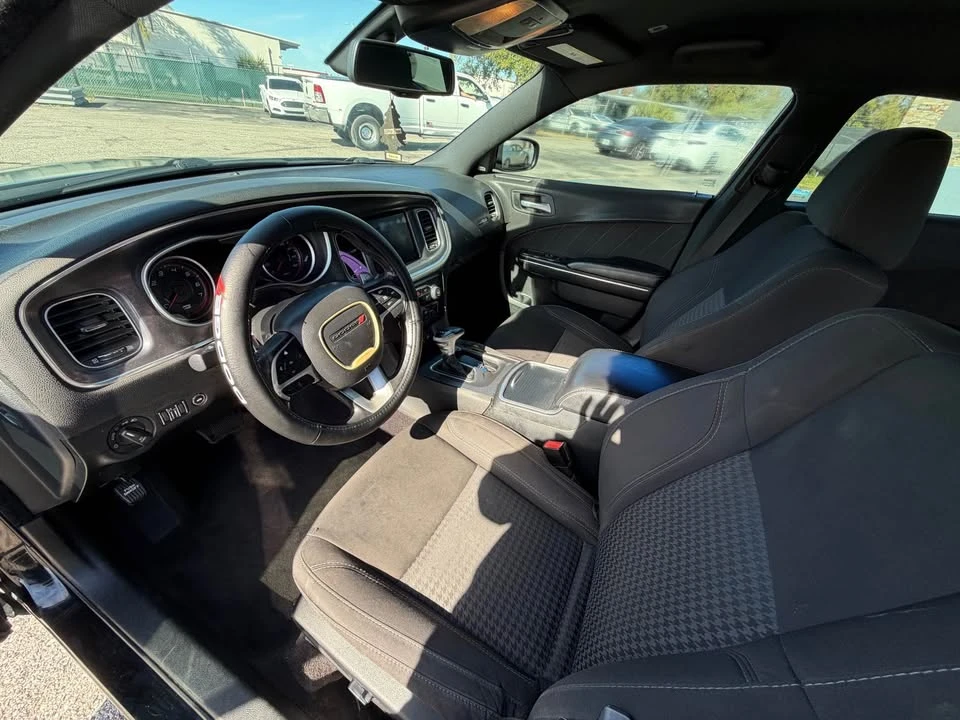 2017 Dodge Charger 7th Gen - Image 11 of 20