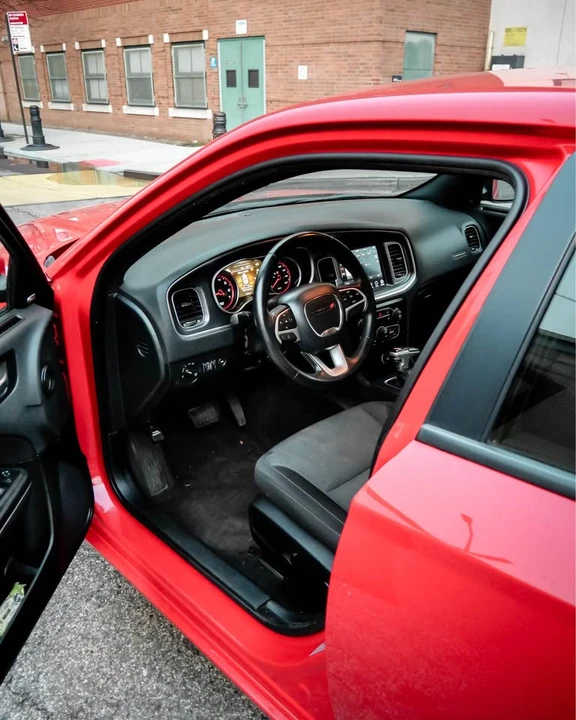2017 Dodge Charger 7th Gen - Image 2 of 9