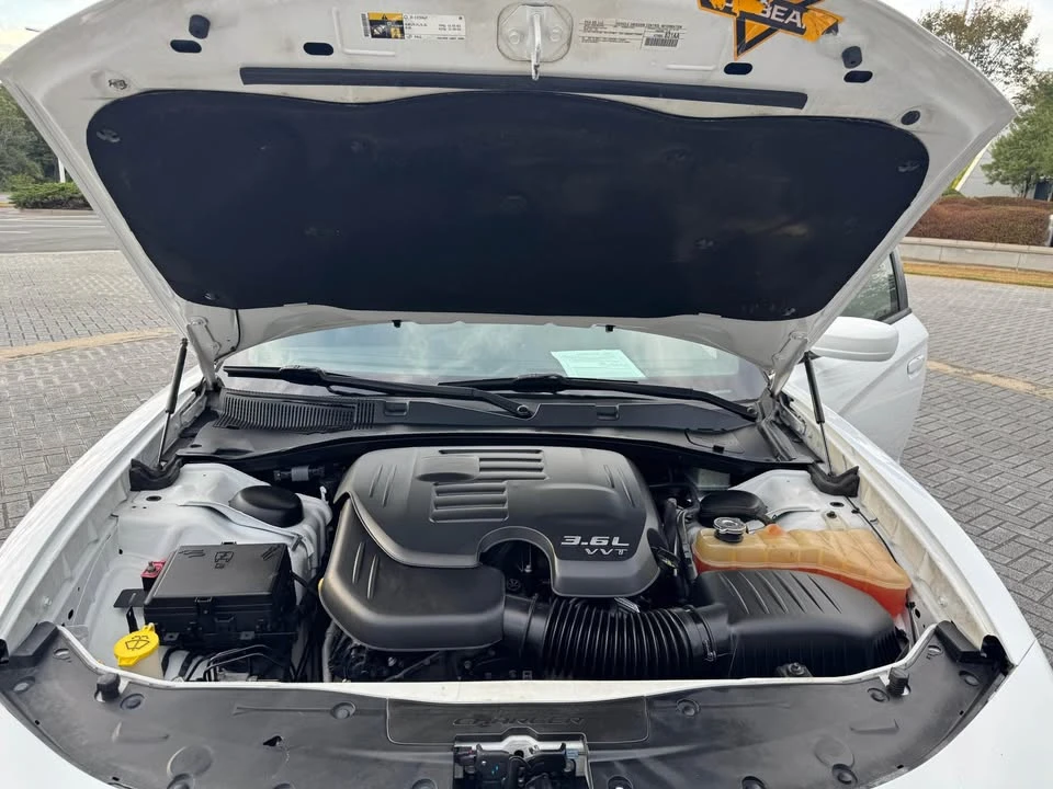 2017 Dodge Charger 7th Gen - Image 19 of 20