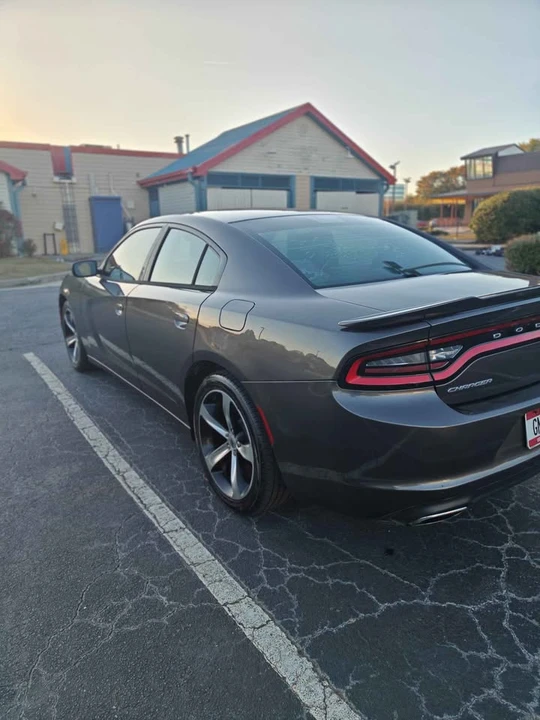 2017 Dodge Charger 7th Gen - Image 3 of 10
