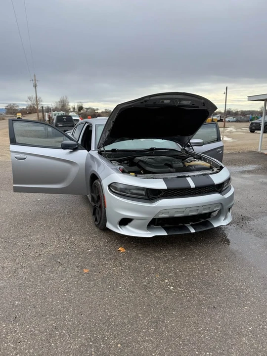 2017 Dodge Charger 7th Gen - Image 2 of 5