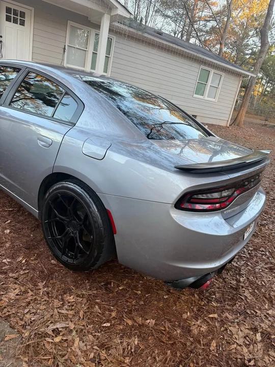 2017 Dodge Charger 7th Gen - Image 4 of 5