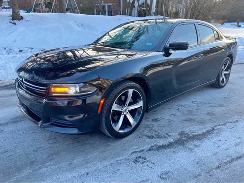 2017 Dodge Charger SE Sedan