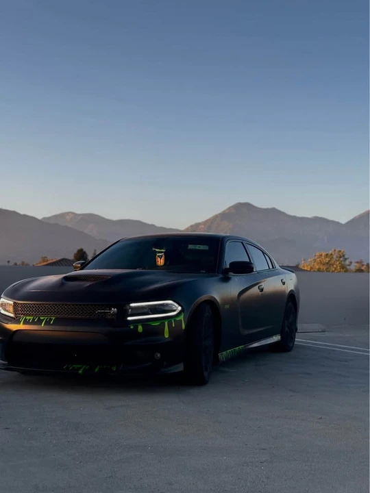 2017 Dodge Charger SRT & 392 7th Gen - Image 2 of 5