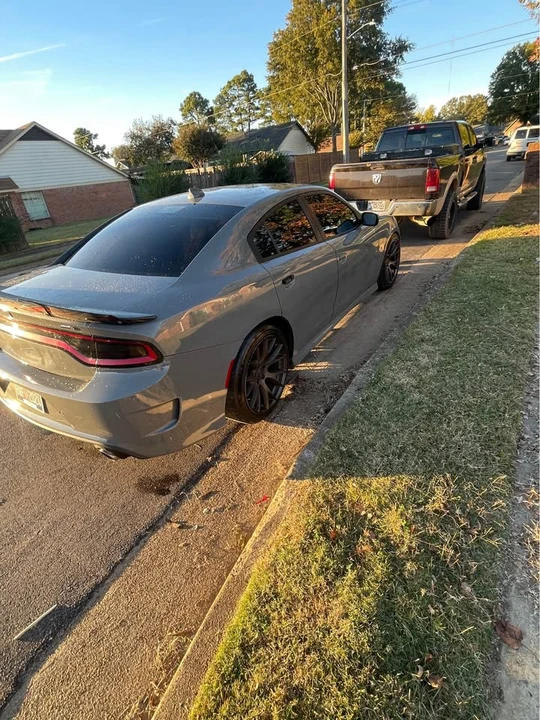 2017 Dodge Charger SRT Hellcat 7th Gen - Image 3 of 9