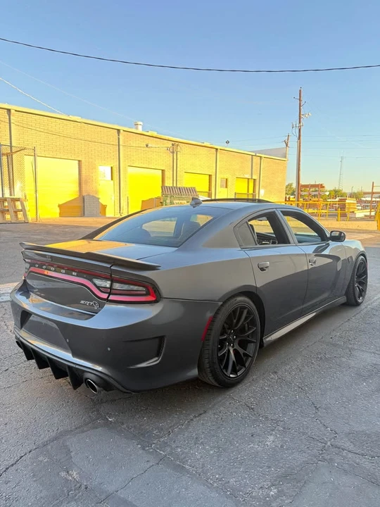 2017 Dodge Charger SRT Hellcat 7th Gen - Image 3 of 8