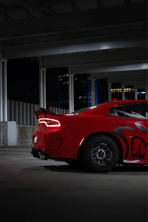 2017 Dodge Charger SRT Hellcat 7th Gen - Image 5 of 9