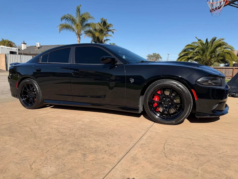 2017 Dodge Charger SRT Hellcat 7th Gen - Image 5 of 9