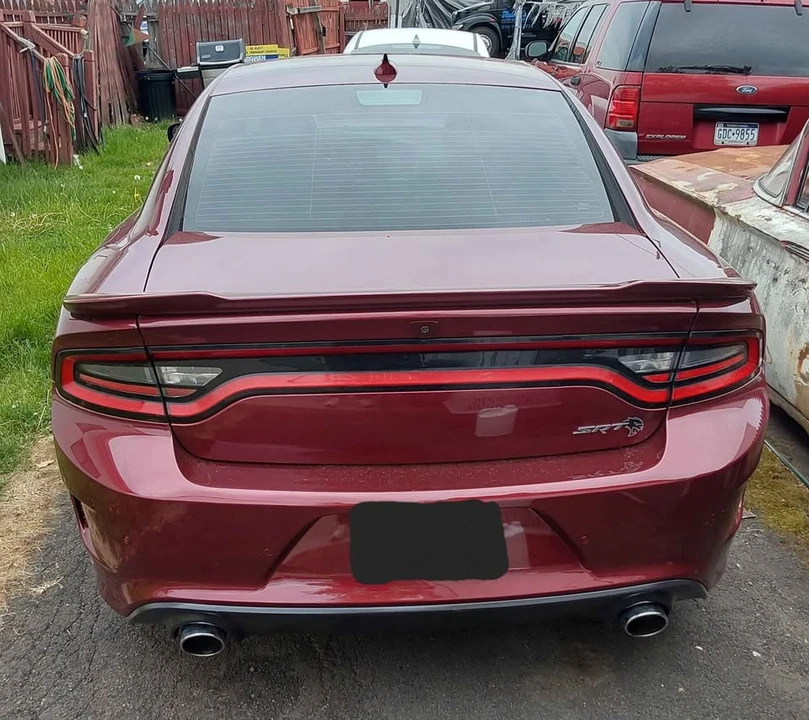 2017 Dodge Charger SRT Hellcat 7th Gen - Image 5 of 9