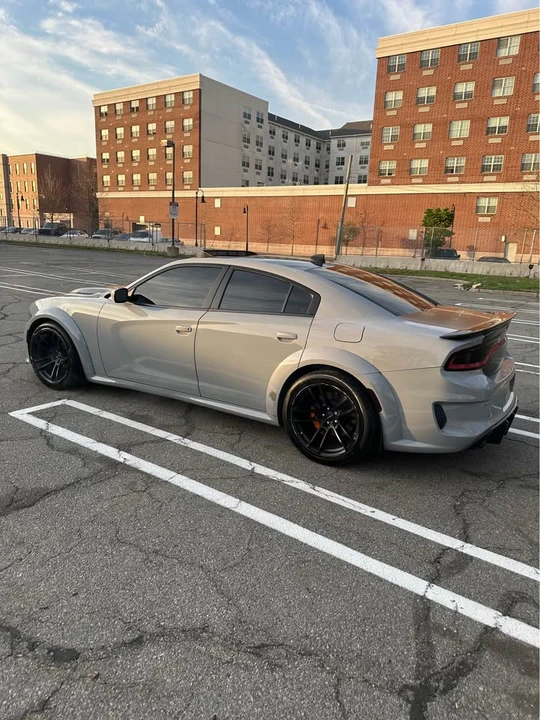 2017 Dodge Charger SRT Hellcat 7th Gen - Image 5 of 12