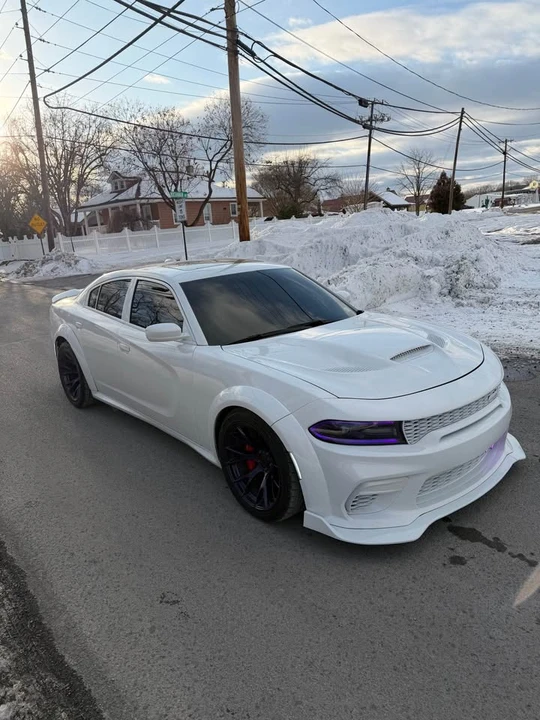 2017 Dodge Charger SRT Hellcat 7th Gen - Image 2 of 12