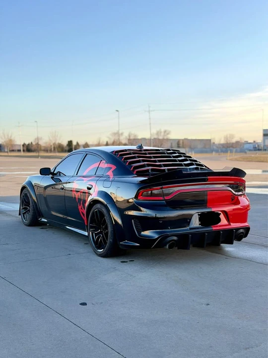 2017 Dodge Charger SRT Hellcat 7th Gen - Image 7 of 18