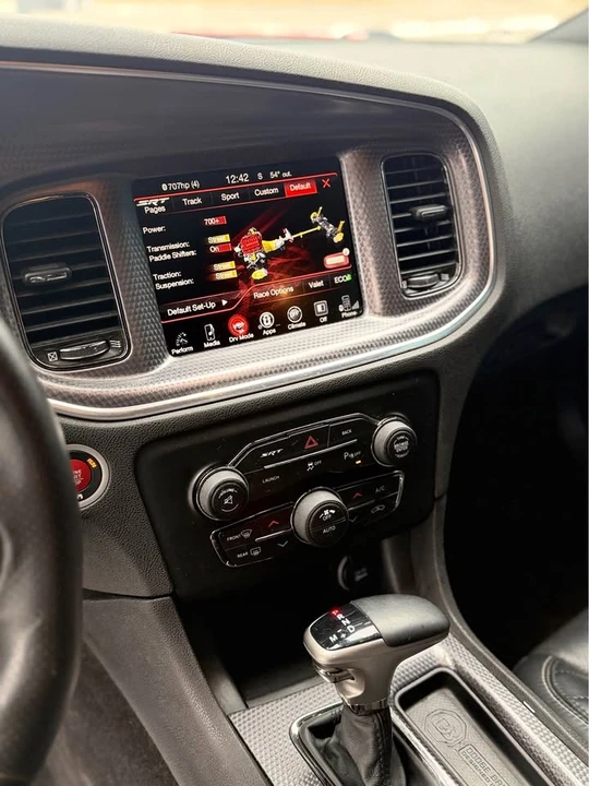 2017 Dodge Charger SRT Hellcat 7th Gen - Image 17 of 18