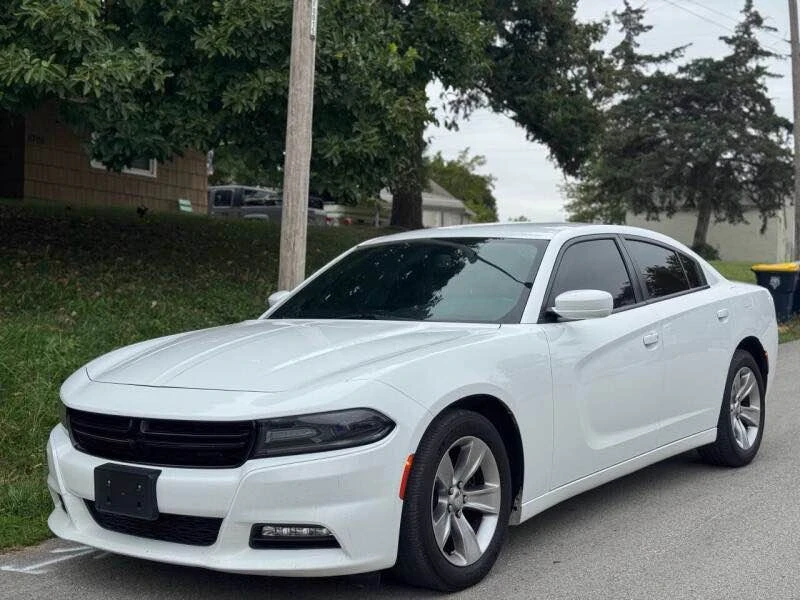 2017 Dodge Charger 7th Gen - Image 4 of 10