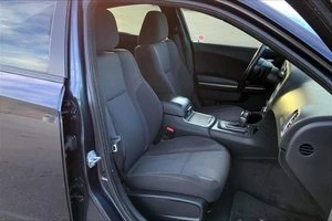 2017 Dodge Charger 7th Gen - Image 4 of 10