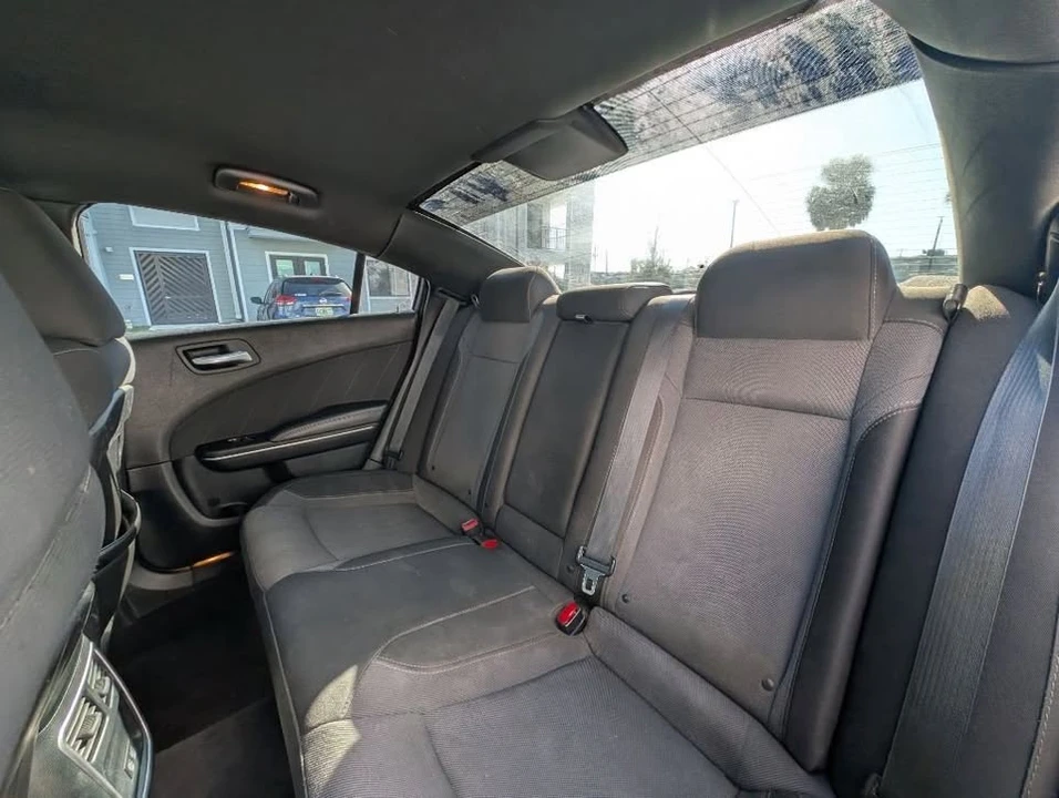 2017 Dodge Charger 7th Gen - Image 19 of 20