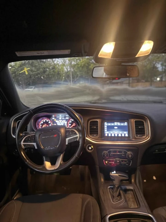 2017 Dodge Charger 7th Gen - Image 9 of 10