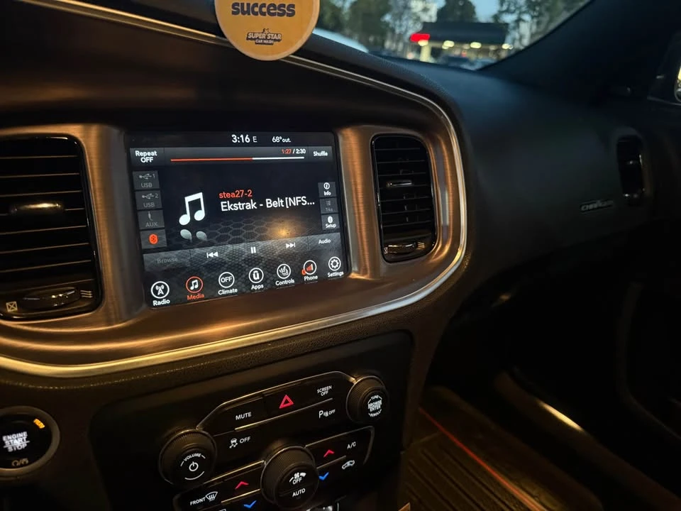 2017 Dodge Charger 7th Gen - Image 18 of 19
