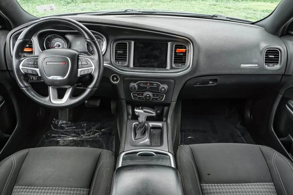 2017 Dodge Charger 7th Gen - Image 6 of 9