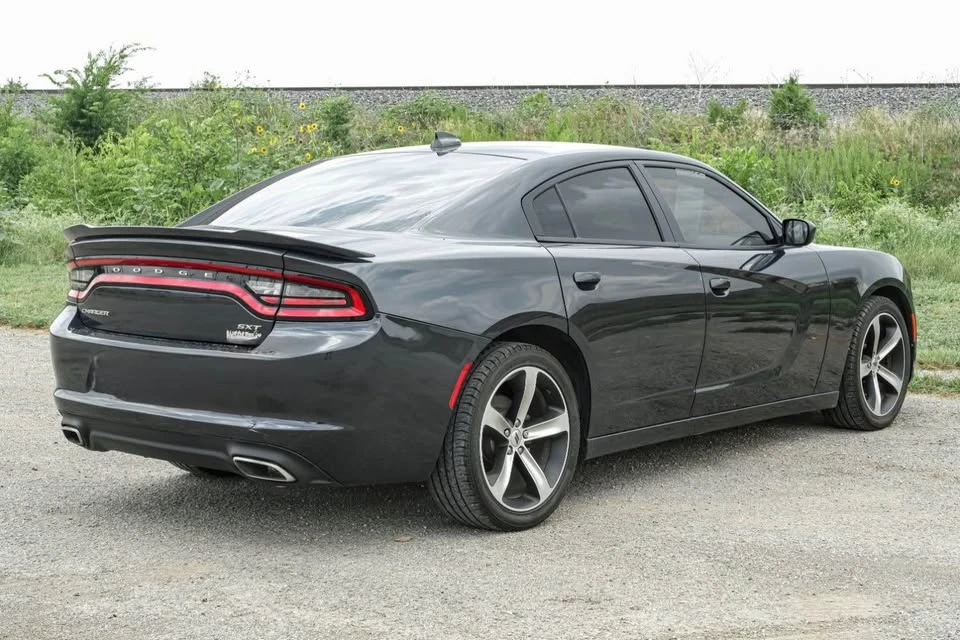 2017 Dodge Charger 7th Gen - Image 2 of 9