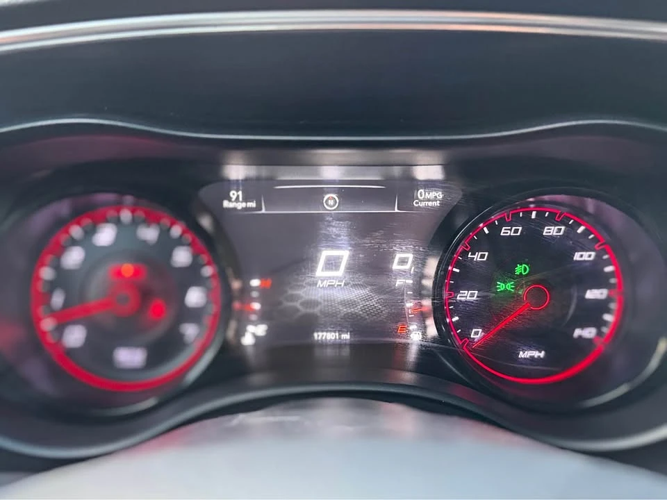 2017 Dodge Charger 7th Gen - Image 2 of 5
