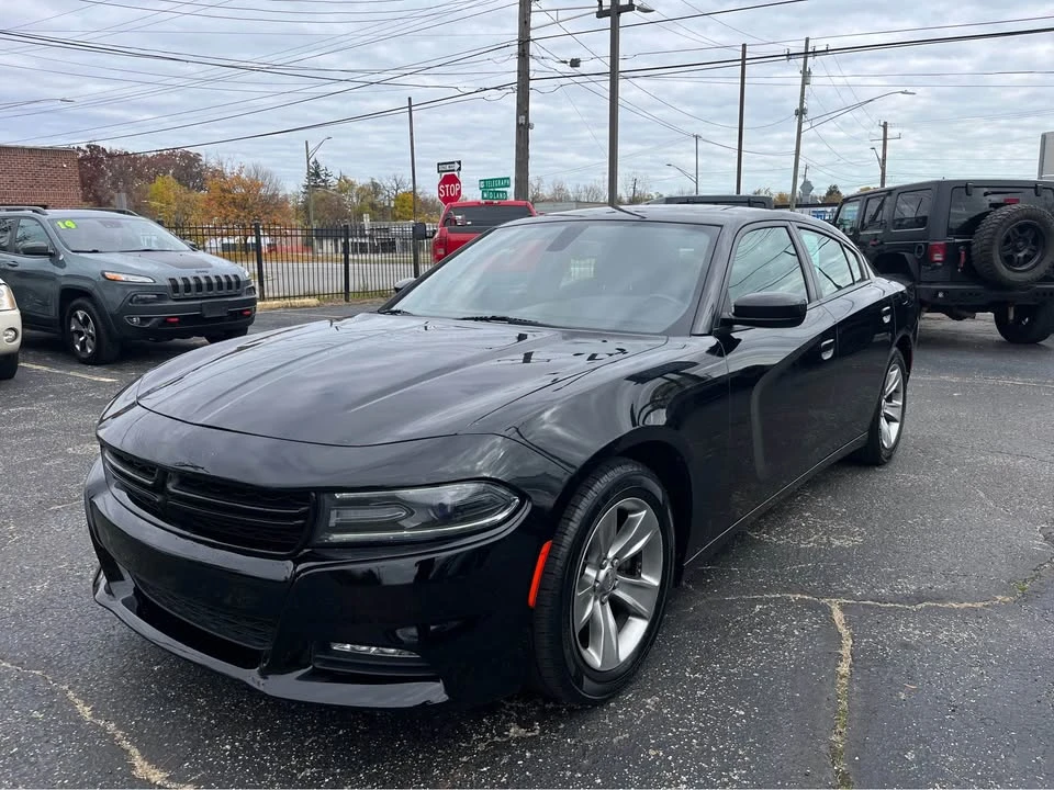 2017 Dodge Charger 7th Gen - Image 2 of 14