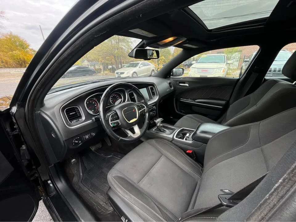 2017 Dodge Charger 7th Gen - Image 9 of 14