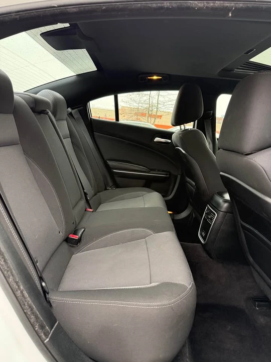 2017 Dodge Charger 7th Gen - Image 10 of 16