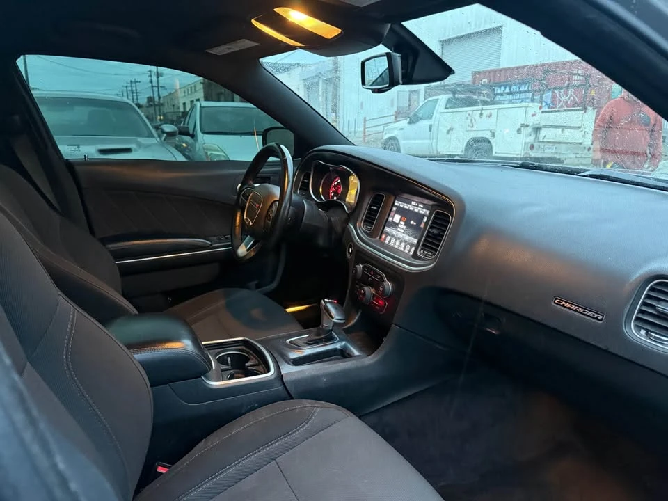 2017 Dodge Charger 7th Gen - Image 11 of 14