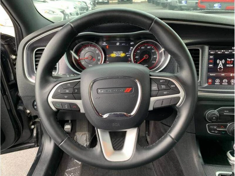2017 Dodge Charger 7th Gen - Image 4 of 11