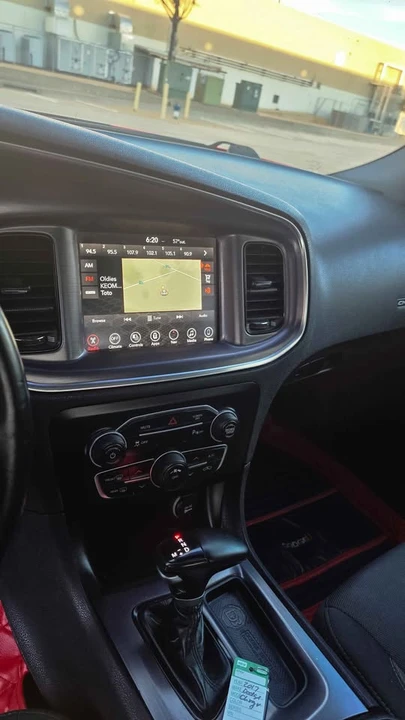 2017 Dodge Charger 7th Gen - Image 14 of 16