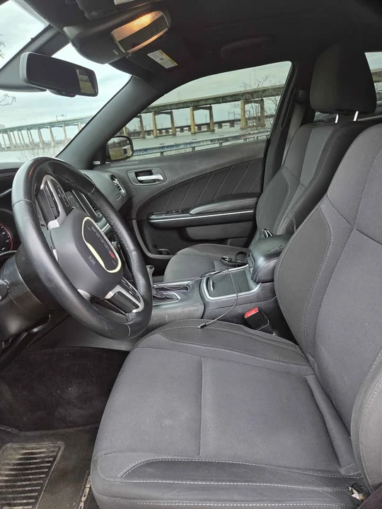 2017 Dodge Charger 7th Gen - Image 13 of 17