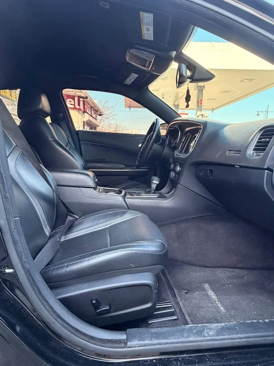 2017 Dodge Charger 7th Gen - Image 8 of 9