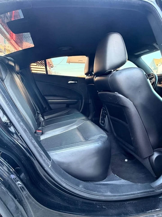 2017 Dodge Charger 7th Gen - Image 7 of 9