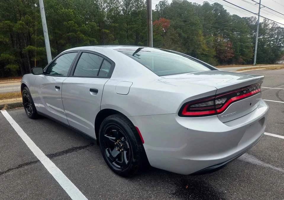 2017 Dodge Charger 7th Gen - Image 2 of 9
