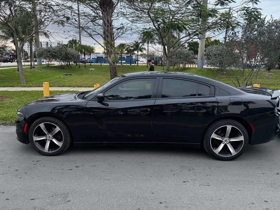 2017 Dodge Charger 7th Gen - Image 3 of 6