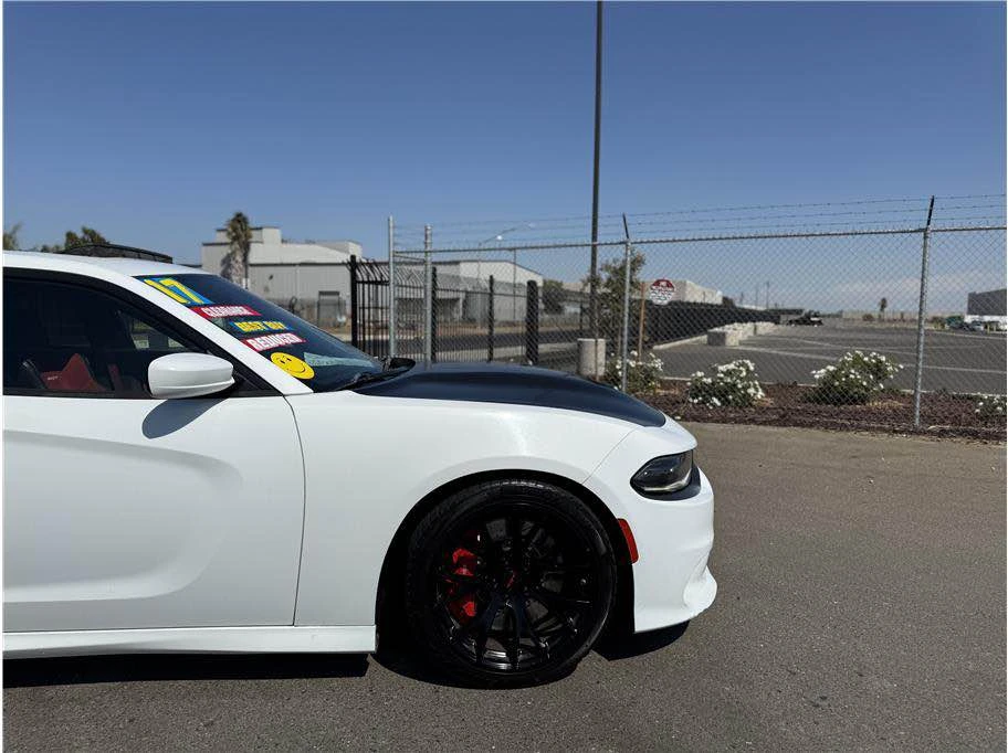 2017 Dodge Charger SRT Hellcat 7th Gen - Image 5 of 13
