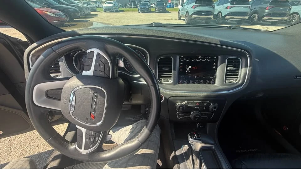 2017 Dodge Charger 7th Gen - Image 8 of 11