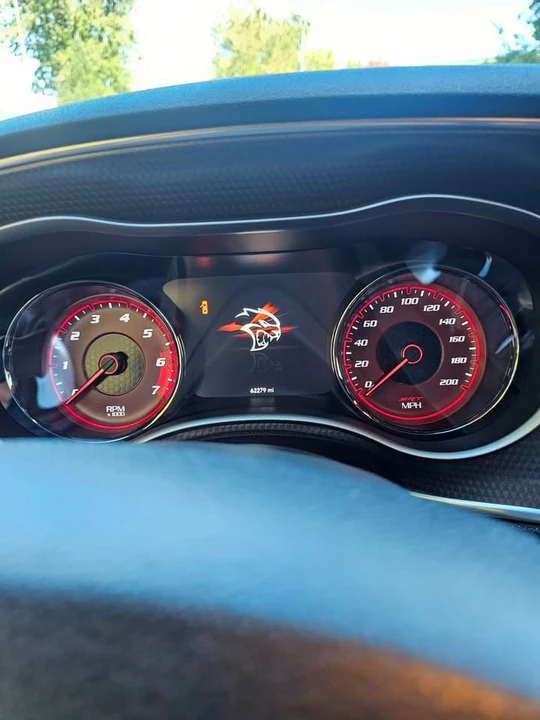 2017 Dodge Charger SRT Hellcat 7th Gen - Image 15 of 19