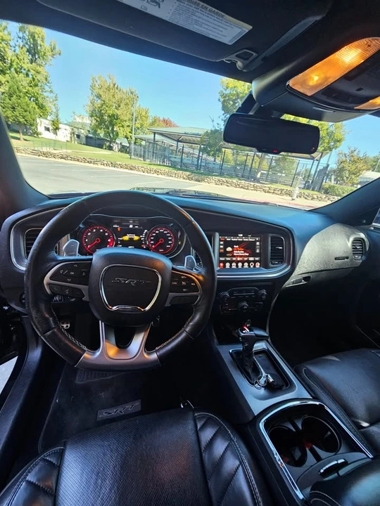 2017 Dodge Charger SRT Hellcat 7th Gen - Image 17 of 19