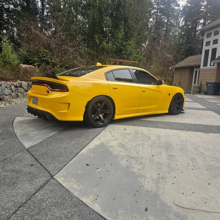 2017 Dodge Charger SRT Hellcat 7th Gen - Image 5 of 15